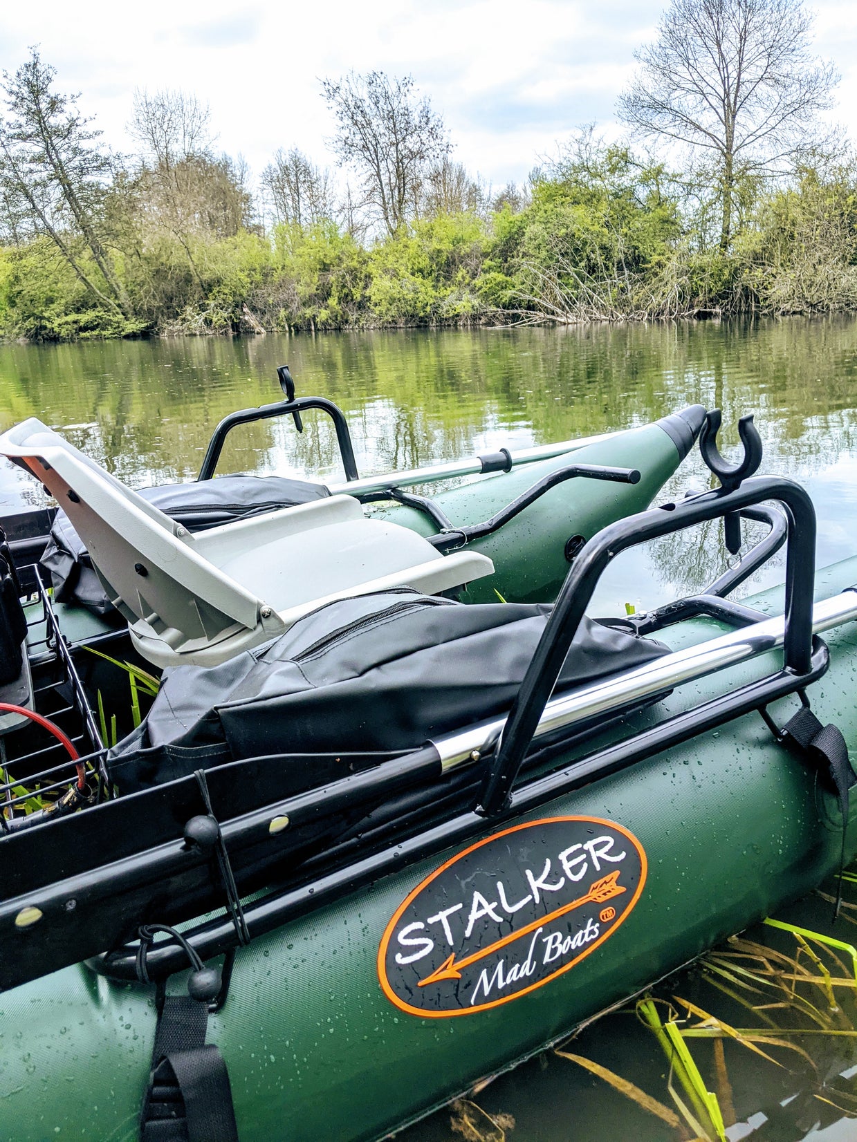 STALKER Mad Boats® URUGUAY - One Seat Fishing Pontoon Boat with Outboa –  STALKER OUTDOORS®