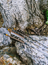 Load image into Gallery viewer, STALKER Archery® Traditional Carbon Arrows 300 Spine 11.6 GPI
